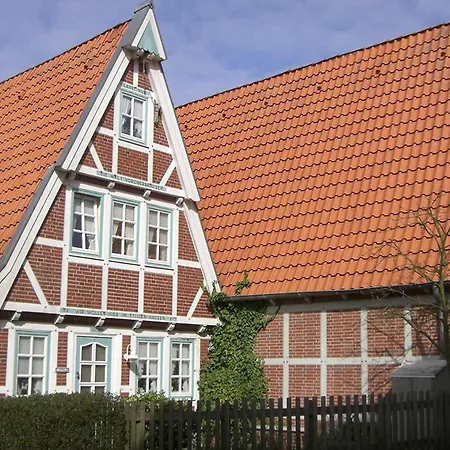 Wellnesshaus Stella Maris - Mit Bootssteg - Inklusive Ferienhaus Otterndorf